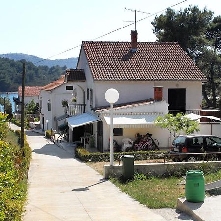Apartments By The Sea Brgulje, Molat - 6241 Экстерьер фото
